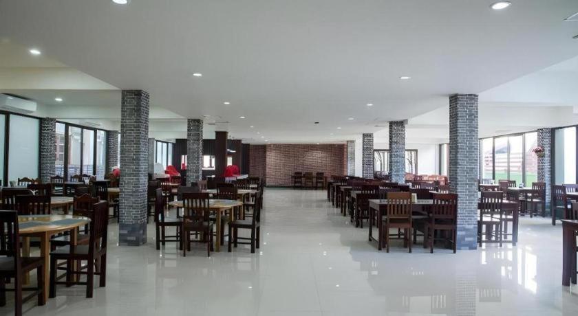 Saysamphanh Hotel Луангпхабанг Экстерьер фото